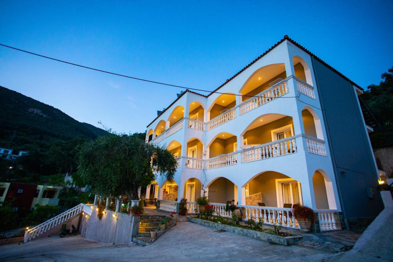 Vassilis Studios Parga Esterno foto