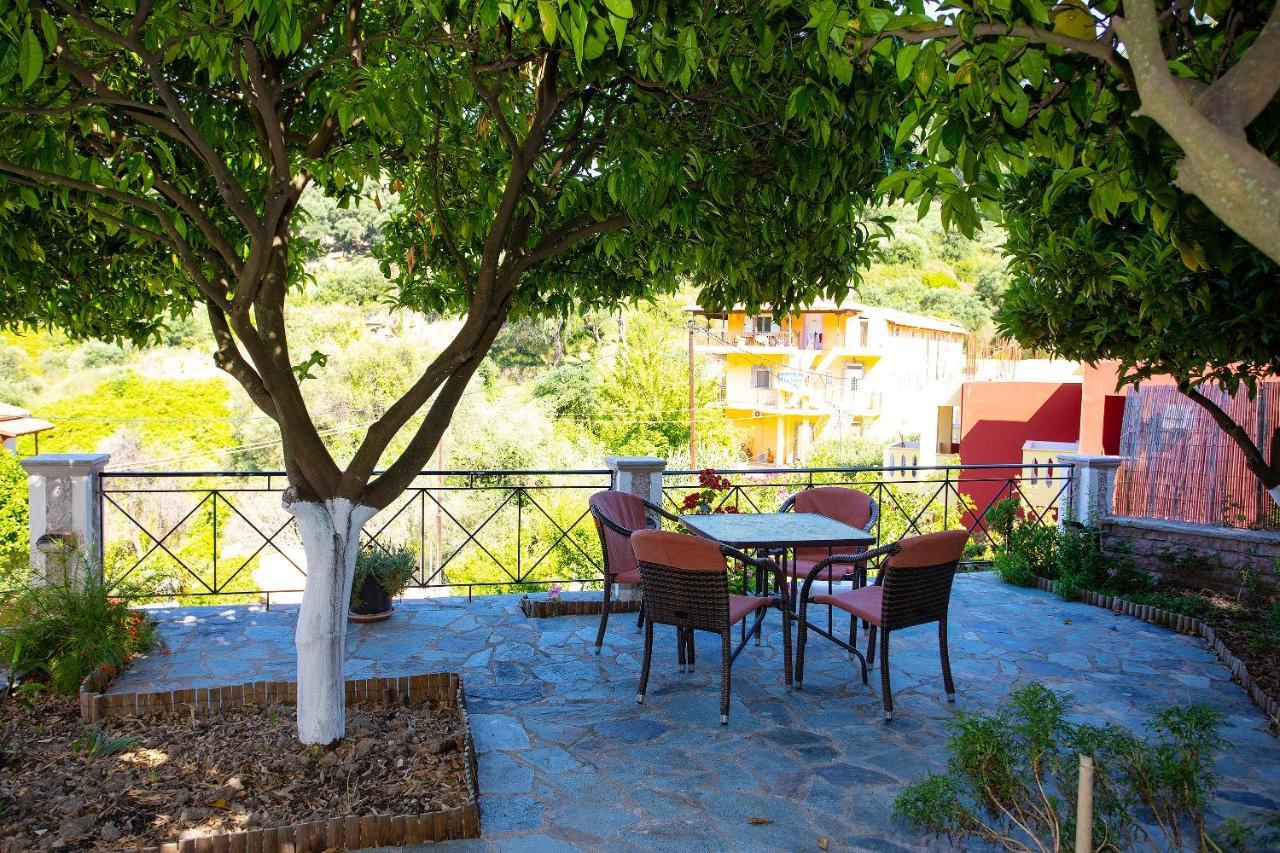 Vassilis Studios Parga Esterno foto