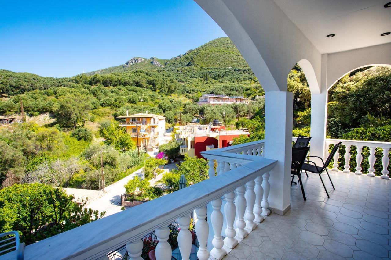 Vassilis Studios Parga Esterno foto