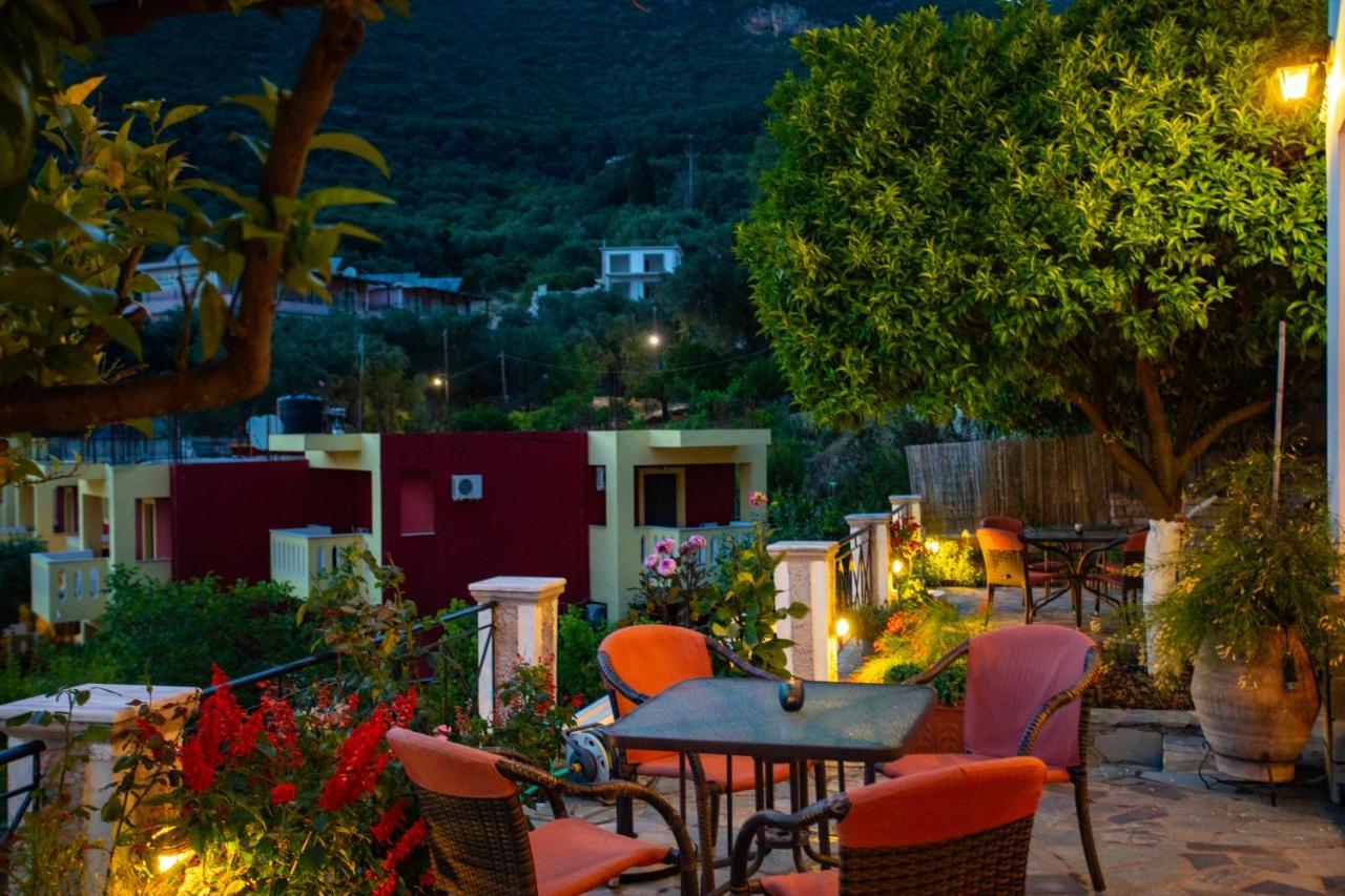 Vassilis Studios Parga Esterno foto